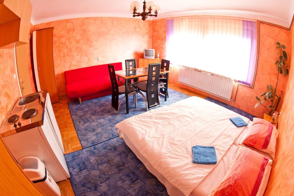 Guest House Pikapolonca Maribor Værelse billede