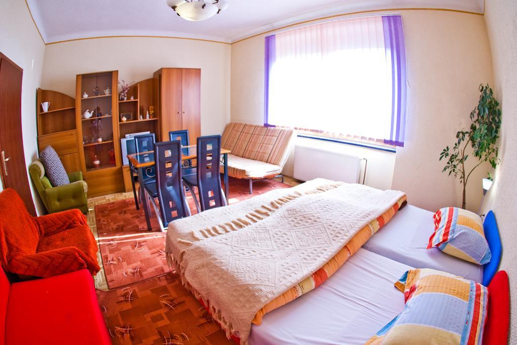 Guest House Pikapolonca Maribor Værelse billede